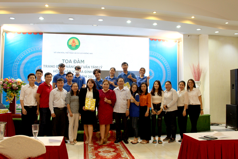  Nhiều hoạt động được tổ chức nhân Ngày Thế giới xóa bỏ bạo lực với phụ nữ (25/11)